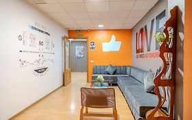 Holidaysbcn Rooms